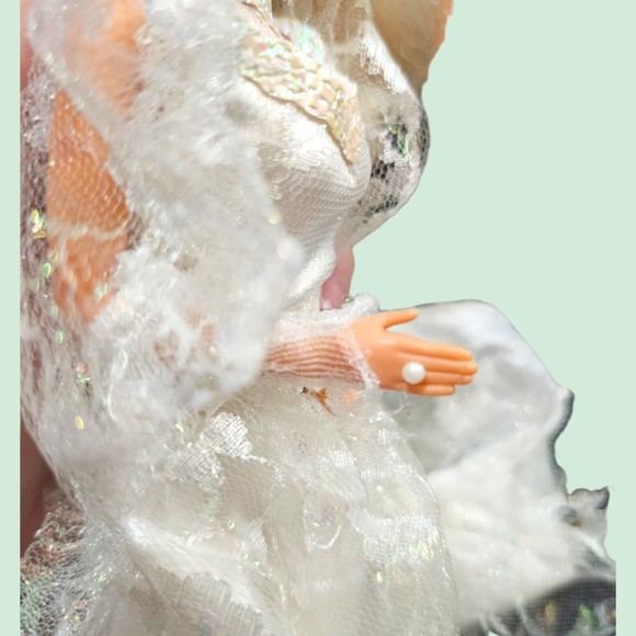 vtg Wedding Fantasy Barbie doll - Picture 3 of 5
